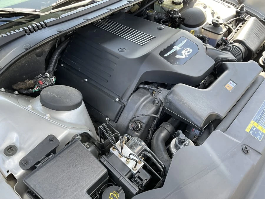 2004 Ford Thunderbird 11th Gen - Image 10 of 13