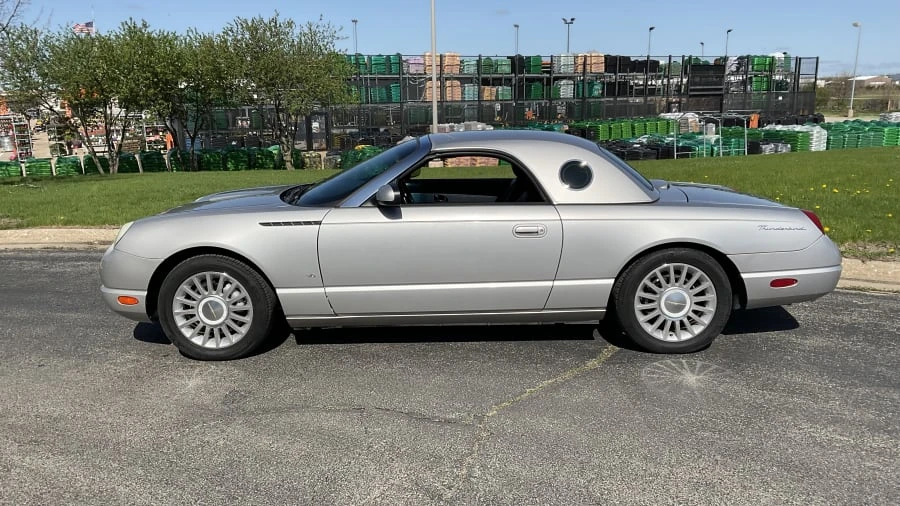 2004 Ford Thunderbird 11th Gen - Image 5 of 15