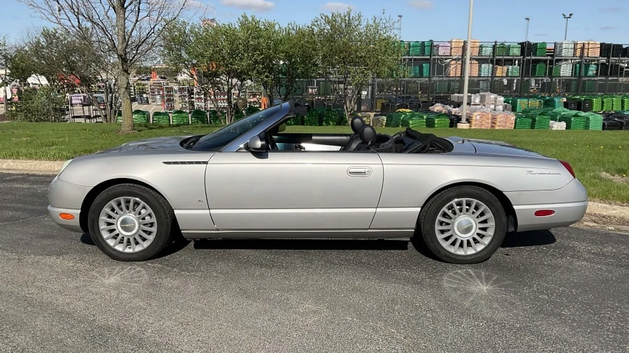 2004 Ford Thunderbird 11th Gen - Image 2 of 15