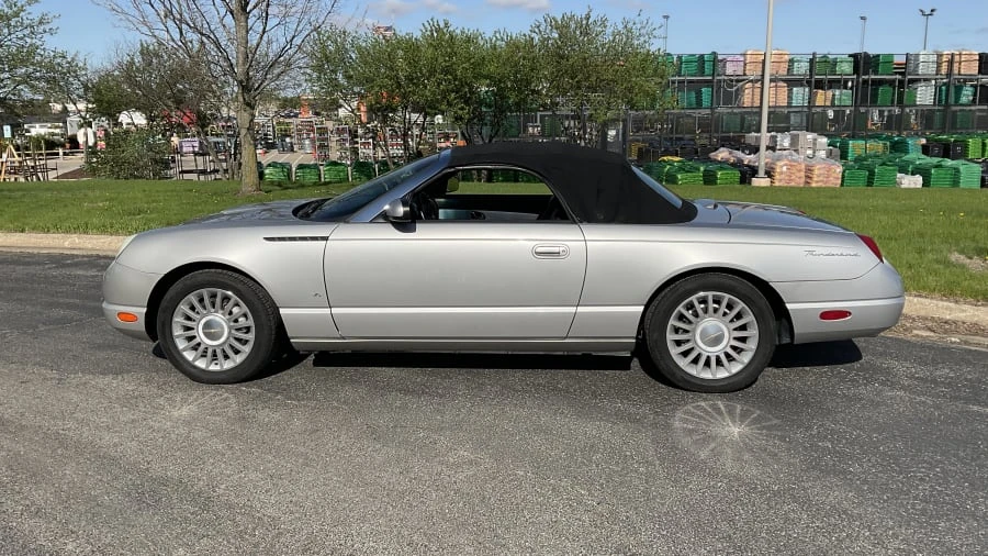 2004 Ford Thunderbird 11th Gen - Image 8 of 15