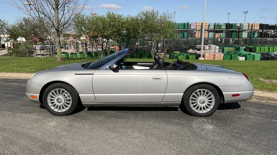 2004 Ford Thunderbird 11th Gen - Image 2 of 15