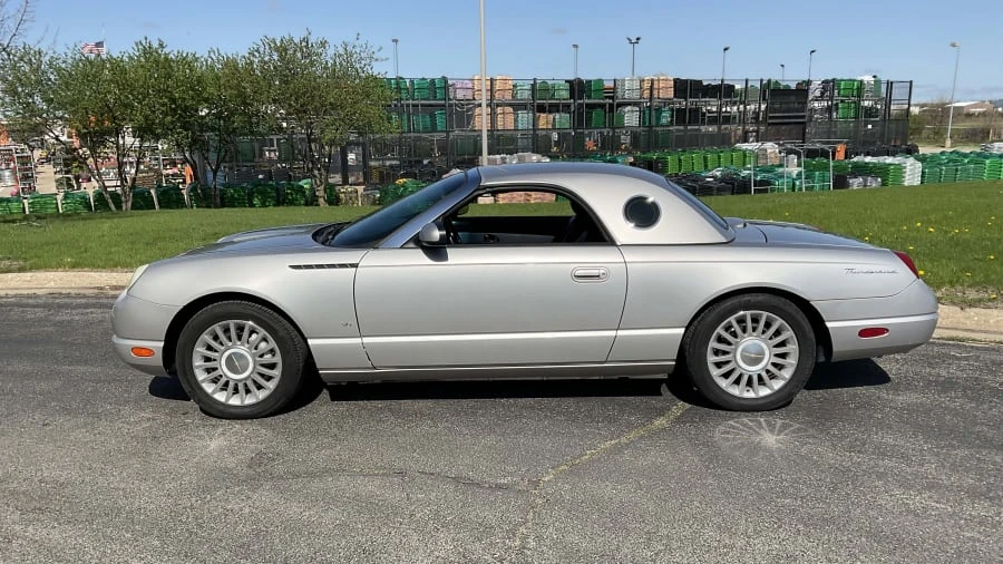 2004 Ford Thunderbird 11th Gen - Image 8 of 15