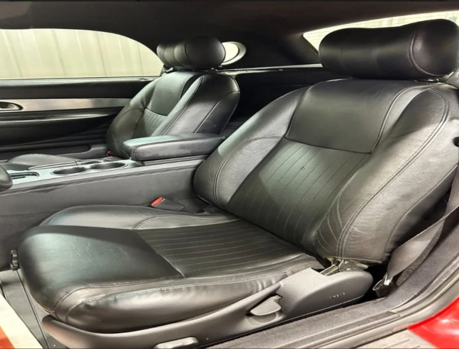 2004 Ford Thunderbird 11th Gen - Image 10 of 14