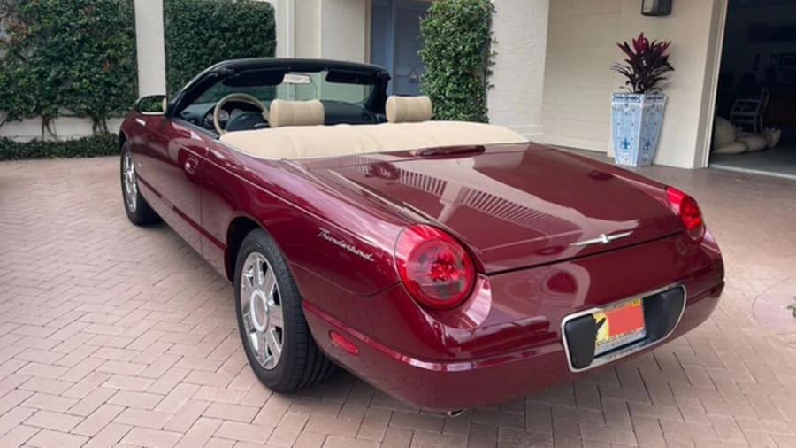 2004 Ford Thunderbird 11th Gen - Image 12 of 31