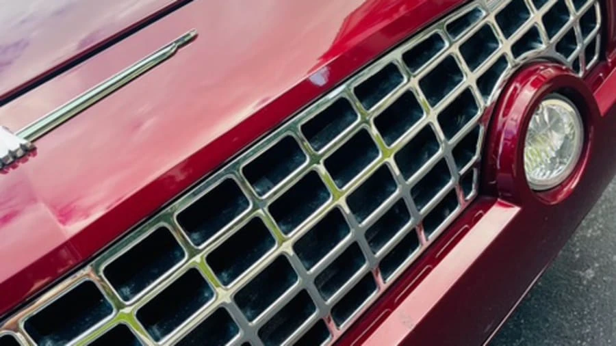 2004 Ford Thunderbird 11th Gen - Image 21 of 31