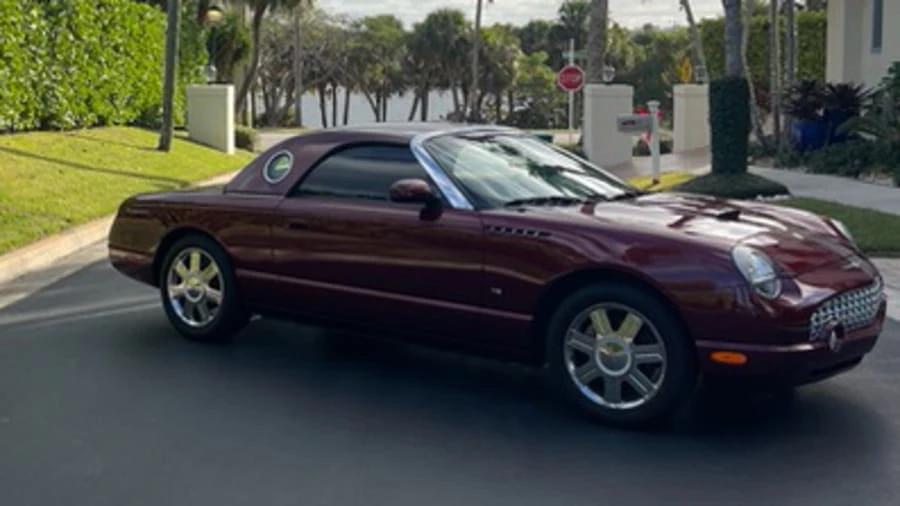 2004 Ford Thunderbird 11th Gen - Image 28 of 31