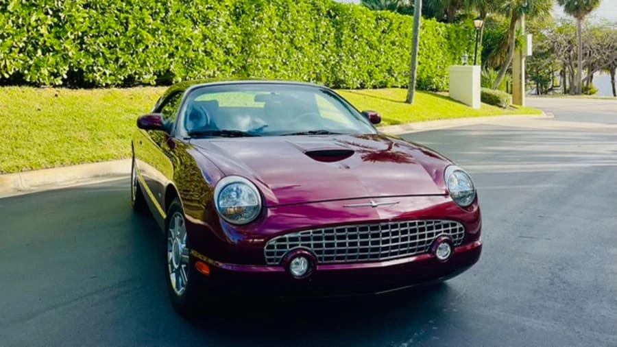 2004 Ford Thunderbird 11th Gen - Image 16 of 31