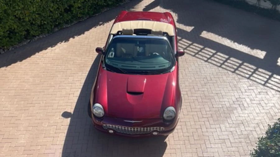 2004 Ford Thunderbird 11th Gen - Image 13 of 31