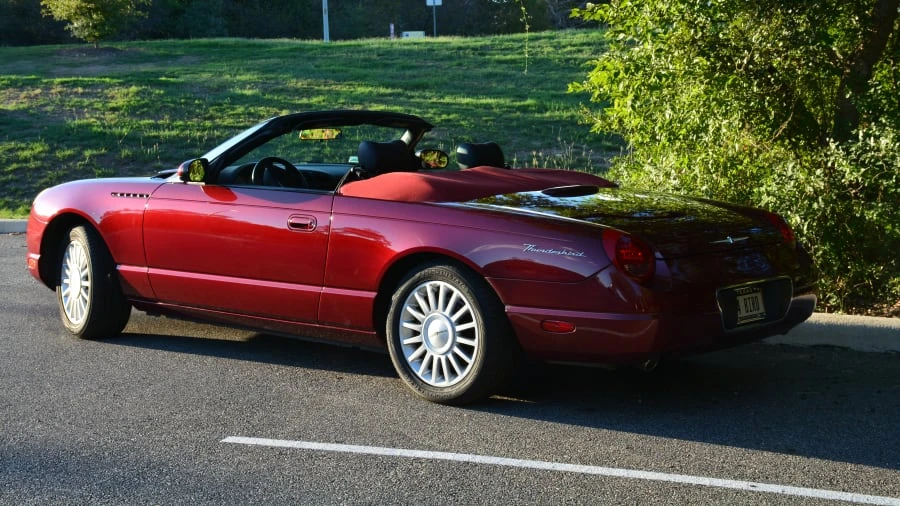2004 Ford Thunderbird 11th Gen - Image 2 of 13