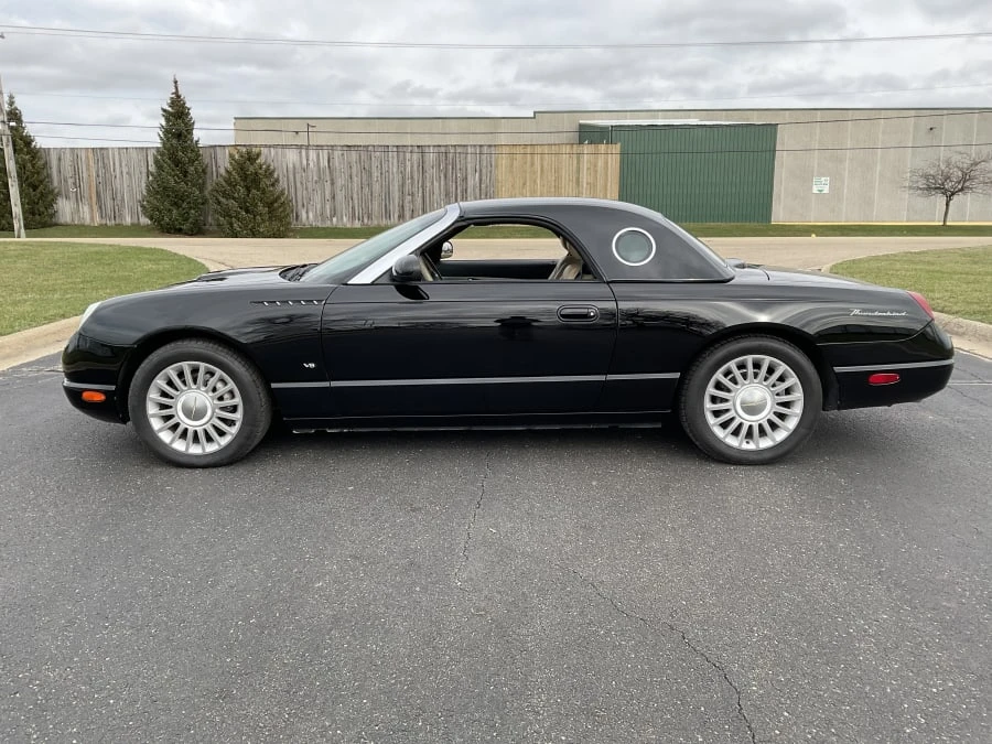 2004 Ford Thunderbird 11th Gen - Image 2 of 16
