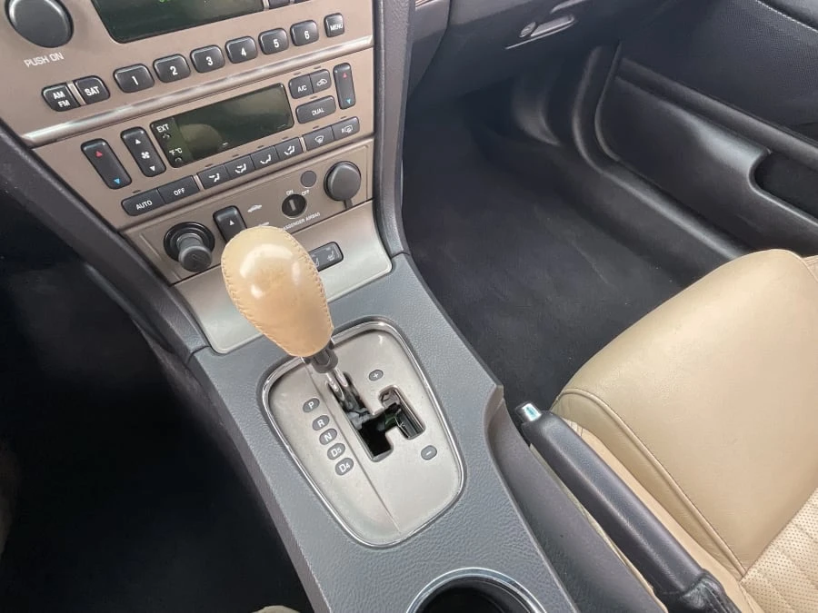 2004 Ford Thunderbird 11th Gen - Image 9 of 16