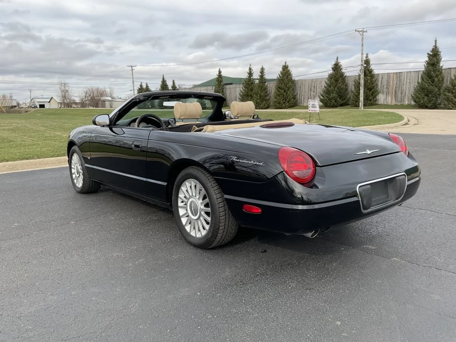2004 Ford Thunderbird 11th Gen - Image 12 of 16