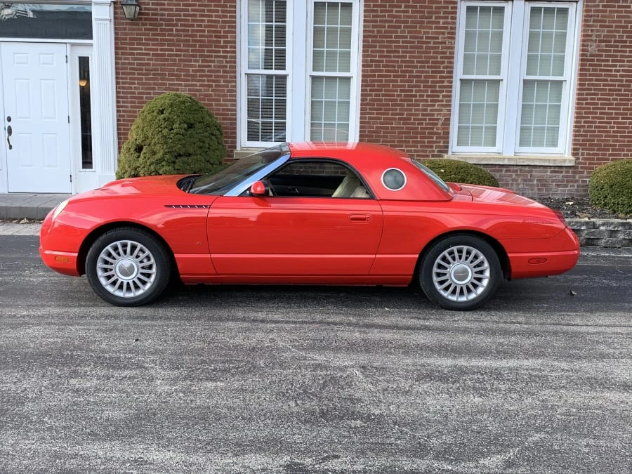 2004 Ford Thunderbird 11th Gen - Image 2 of 7