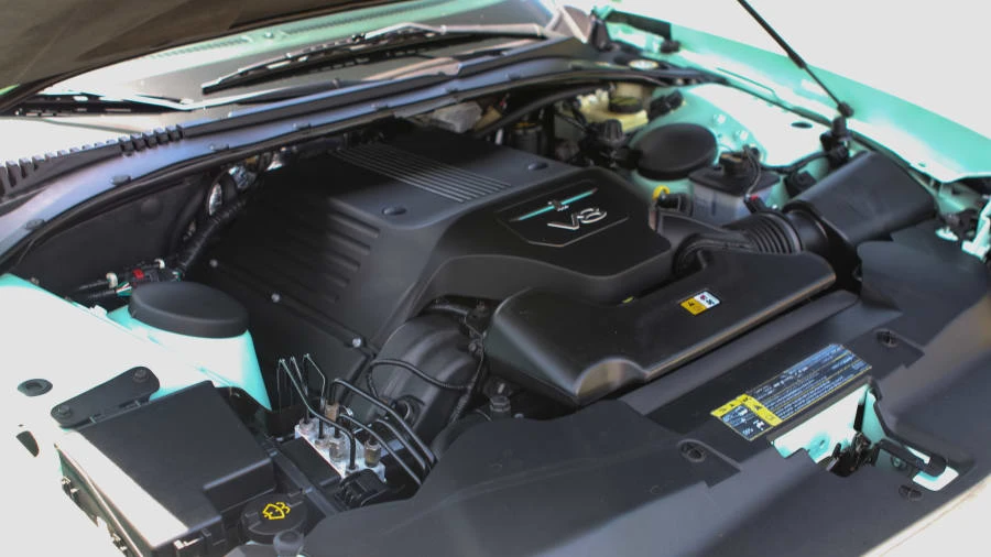 2004 Ford Thunderbird 11th Gen - Image 11 of 26