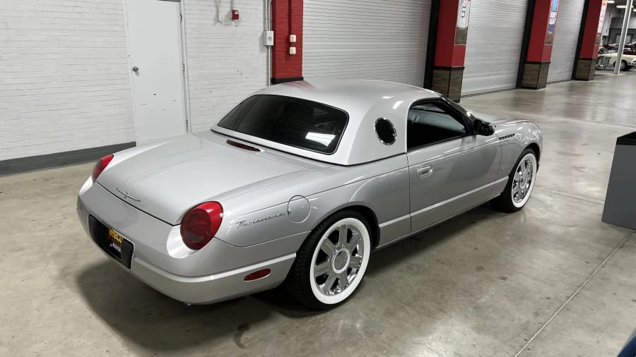 2004 Ford Thunderbird 11th Gen - Image 2 of 4