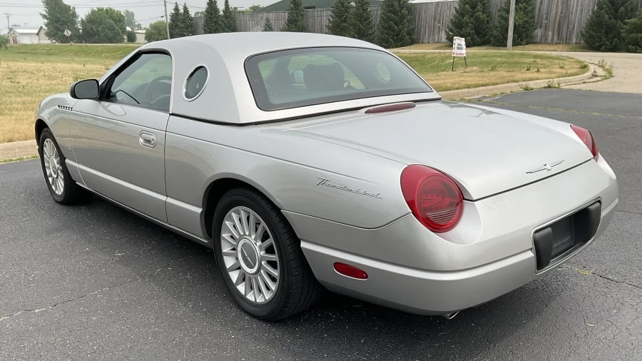 2004 Ford Thunderbird 11th Gen - Image 9 of 15