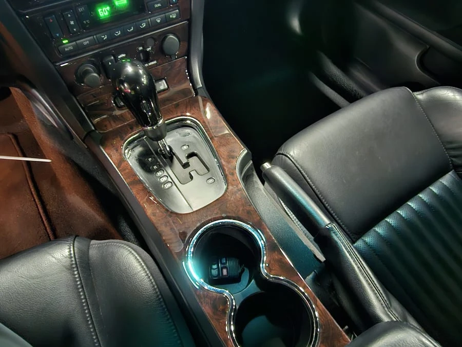2004 Ford Thunderbird 11th Gen - Image 16 of 19