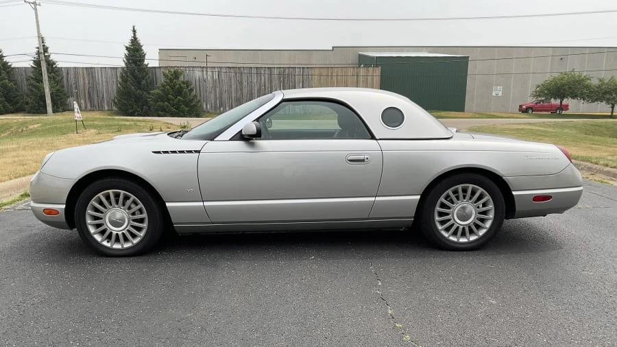 2004 Ford Thunderbird 11th Gen - Image 8 of 15