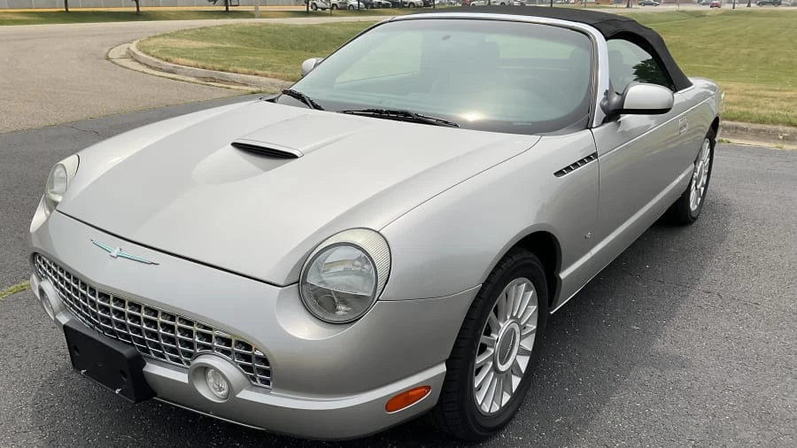 2004 Ford Thunderbird 11th Gen - Image 4 of 15