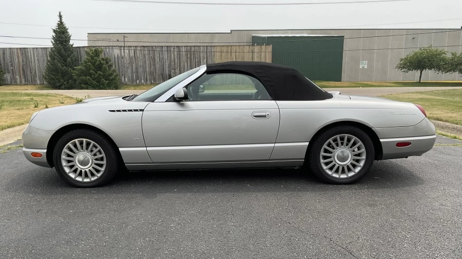 2004 Ford Thunderbird 11th Gen - Image 5 of 15