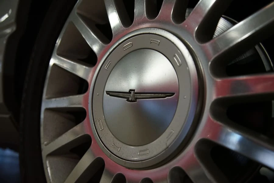 2004 Ford Thunderbird 11th Gen - Image 7 of 19