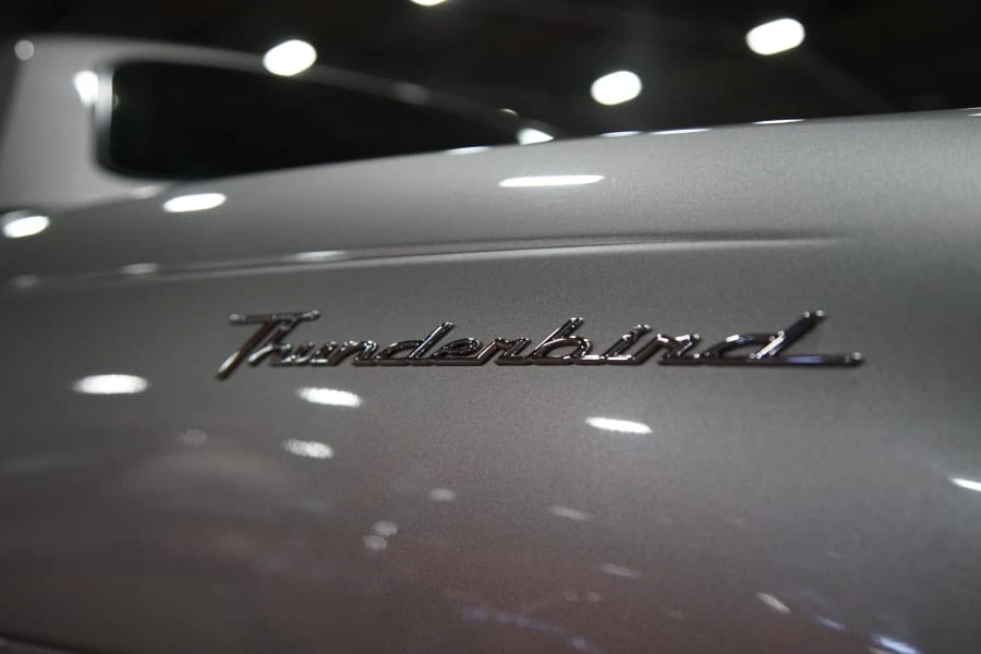 2004 Ford Thunderbird 11th Gen - Image 9 of 19