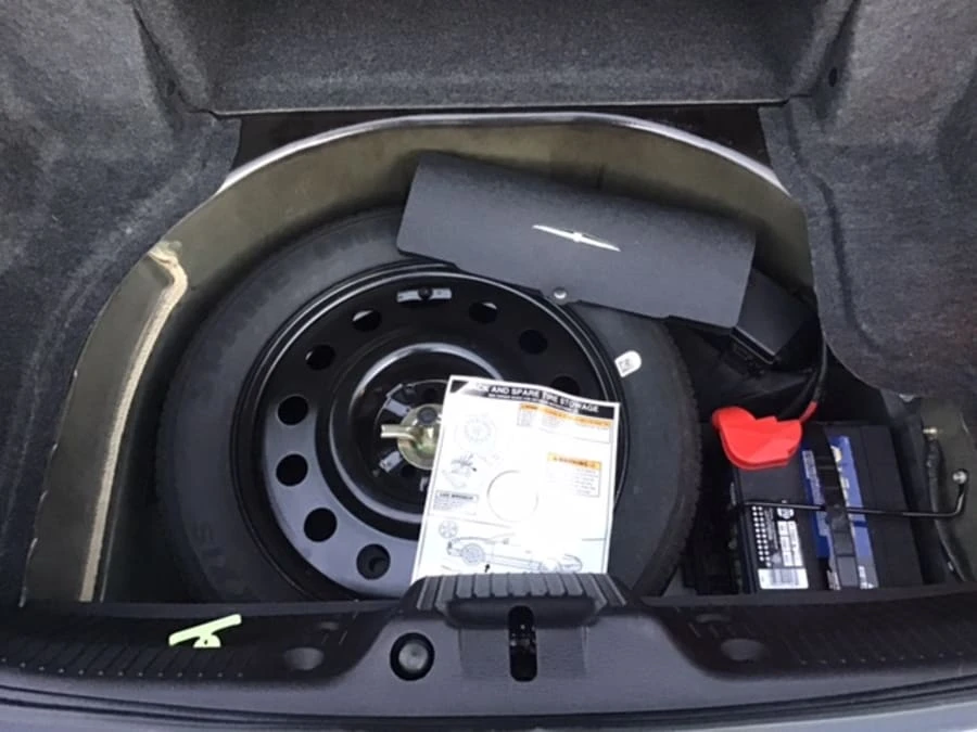 2004 Ford Thunderbird 11th Gen - Image 22 of 24