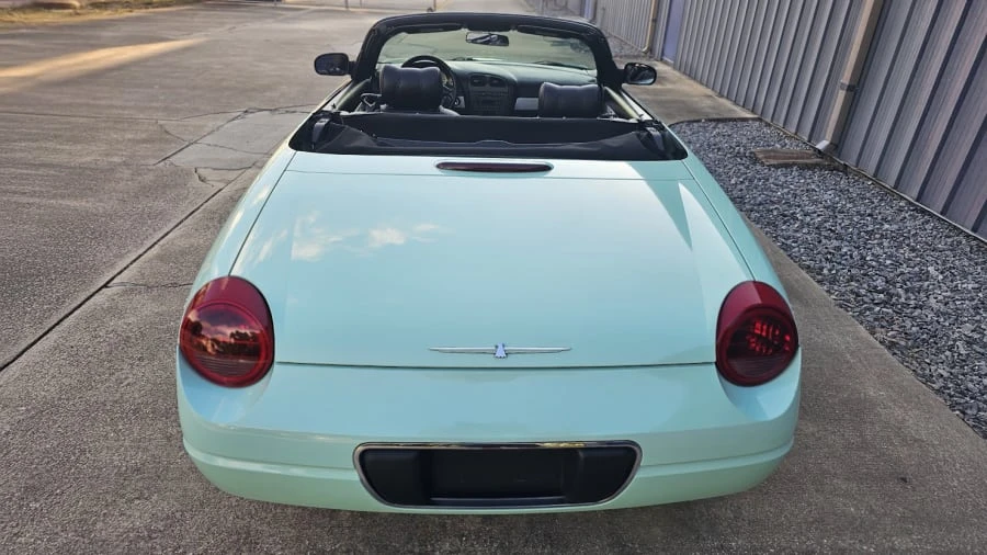 2004 Ford Thunderbird 11th Gen - Image 15 of 31
