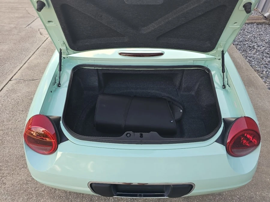 2004 Ford Thunderbird 11th Gen - Image 30 of 31