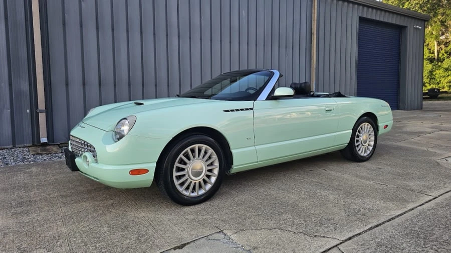 2004 Ford Thunderbird 11th Gen - Image 11 of 31