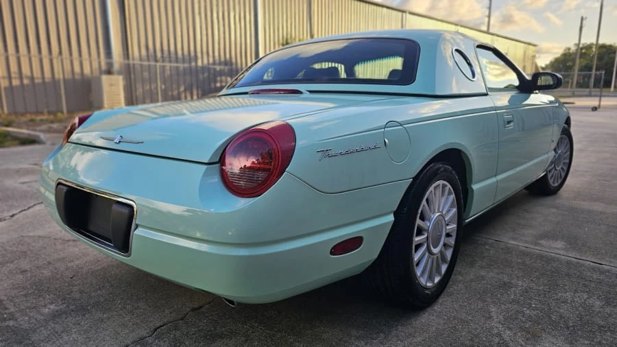 2004 Ford Thunderbird 11th Gen - Image 8 of 31