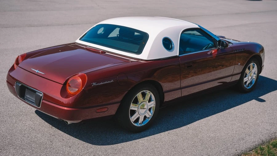 2004 Ford Thunderbird 11th Gen - Image 3 of 31