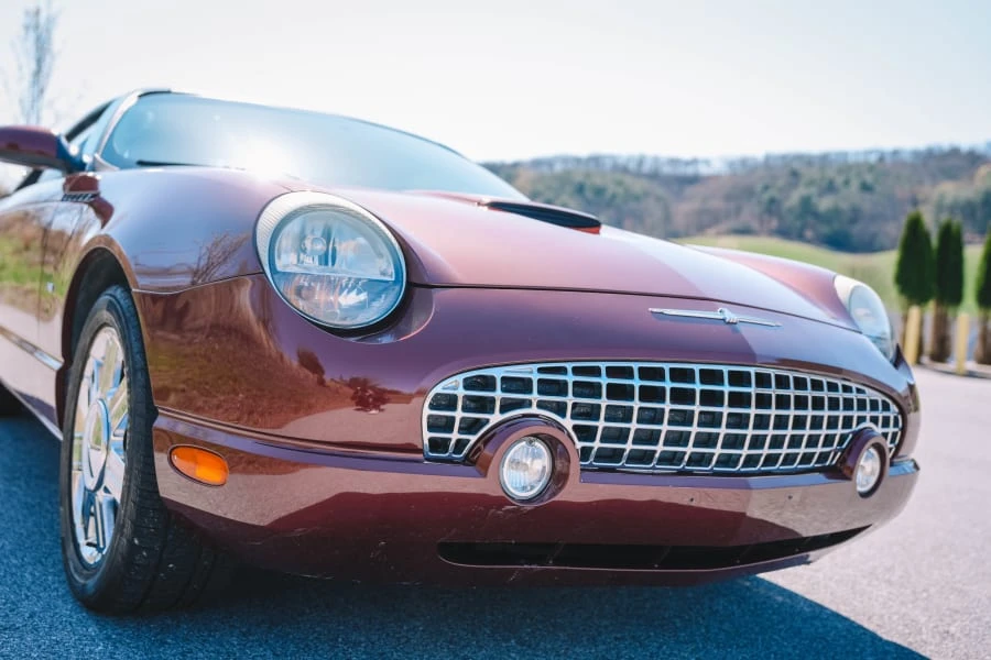2004 Ford Thunderbird 11th Gen - Image 26 of 31