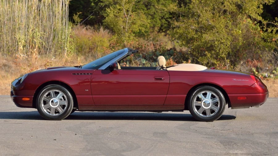 2004 Ford Thunderbird 11th Gen - Image 25 of 31