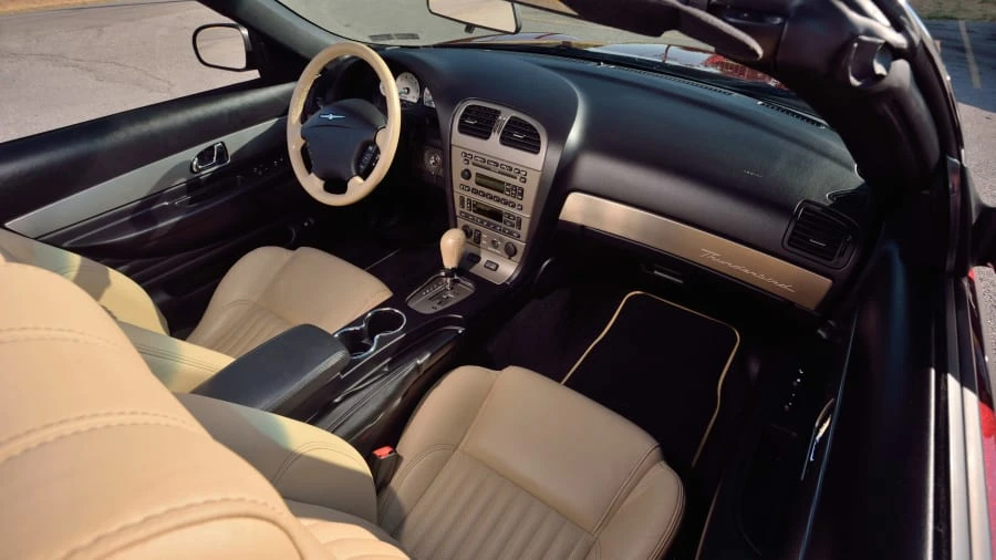 2004 Ford Thunderbird 11th Gen - Image 26 of 31