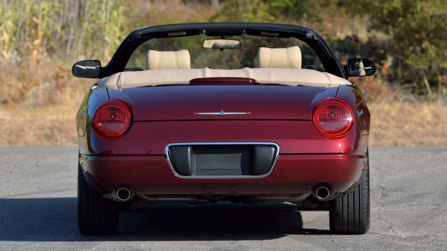 2004 Ford Thunderbird 11th Gen - Image 27 of 31