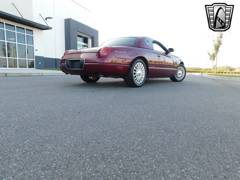 2004 Ford Thunderbird 11th Gen - Image 9 of 12