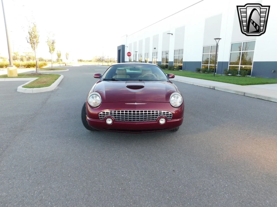 2004 Ford Thunderbird 11th Gen - Image 3 of 12