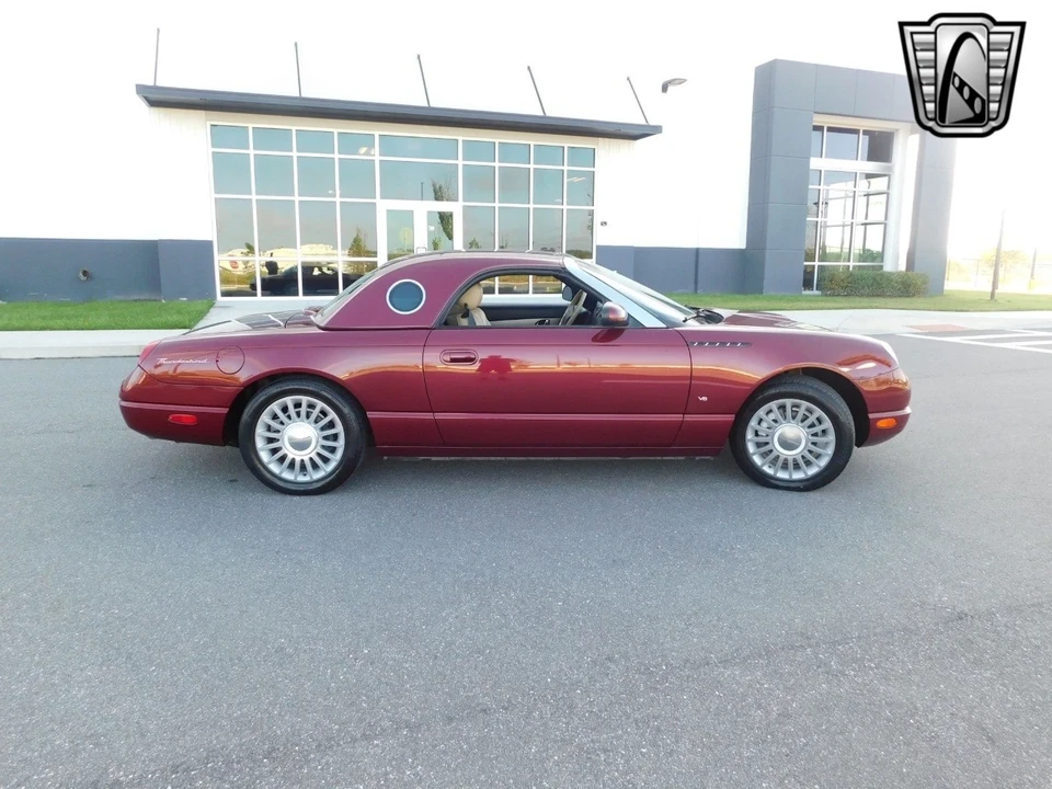 2004 Ford Thunderbird 11th Gen - Image 4 of 12