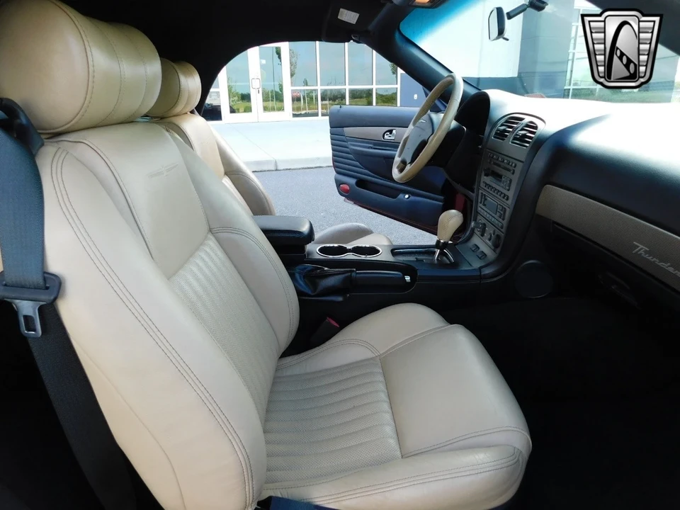 2004 Ford Thunderbird 11th Gen - Image 14 of 21