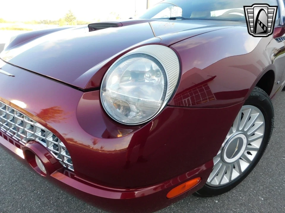 2004 Ford Thunderbird 11th Gen - Image 11 of 12