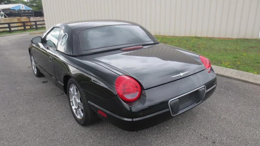 2004 Ford Thunderbird 11th Gen - Image 3 of 10