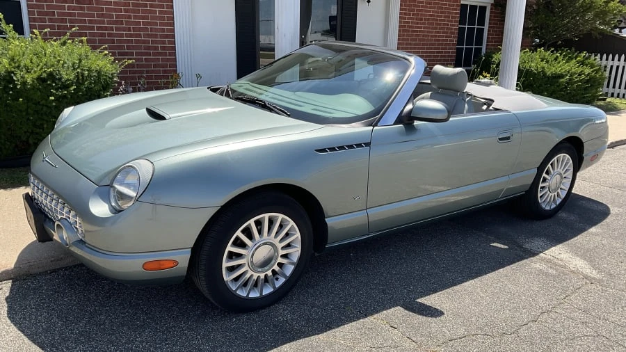 2004 Ford Thunderbird 11th Gen - Image 3 of 16
