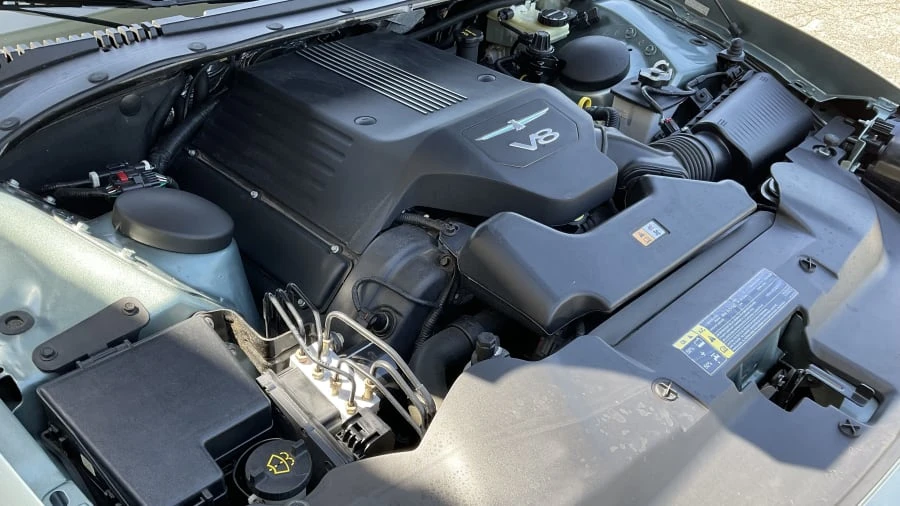 2004 Ford Thunderbird 11th Gen - Image 8 of 16