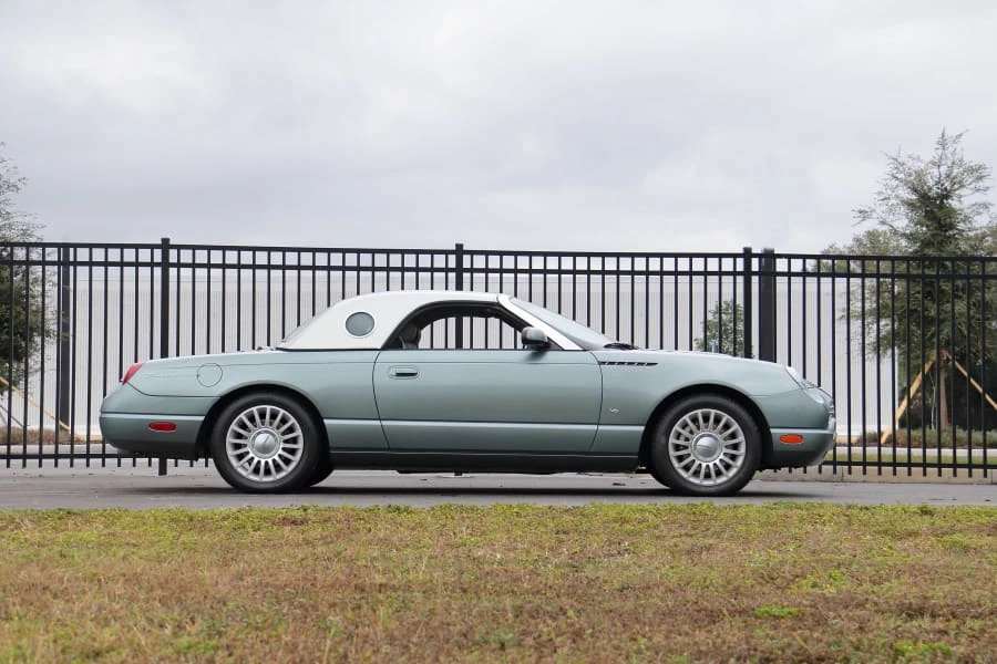 2004 Ford Thunderbird 11th Gen - Image 7 of 30