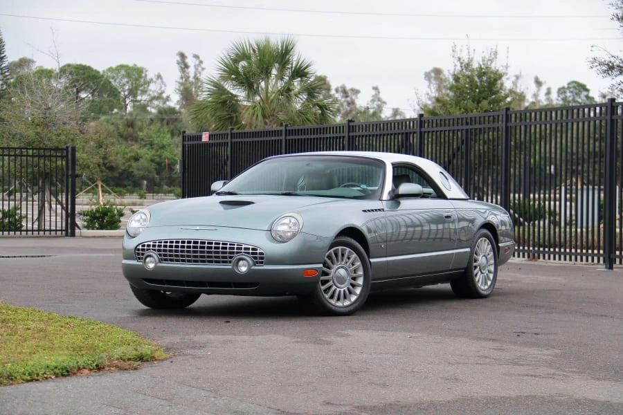 2004 Ford Thunderbird 11th Gen - Image 9 of 30