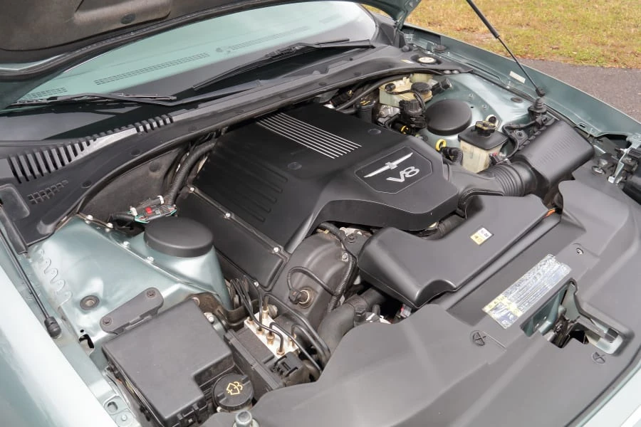2004 Ford Thunderbird 11th Gen - Image 29 of 30