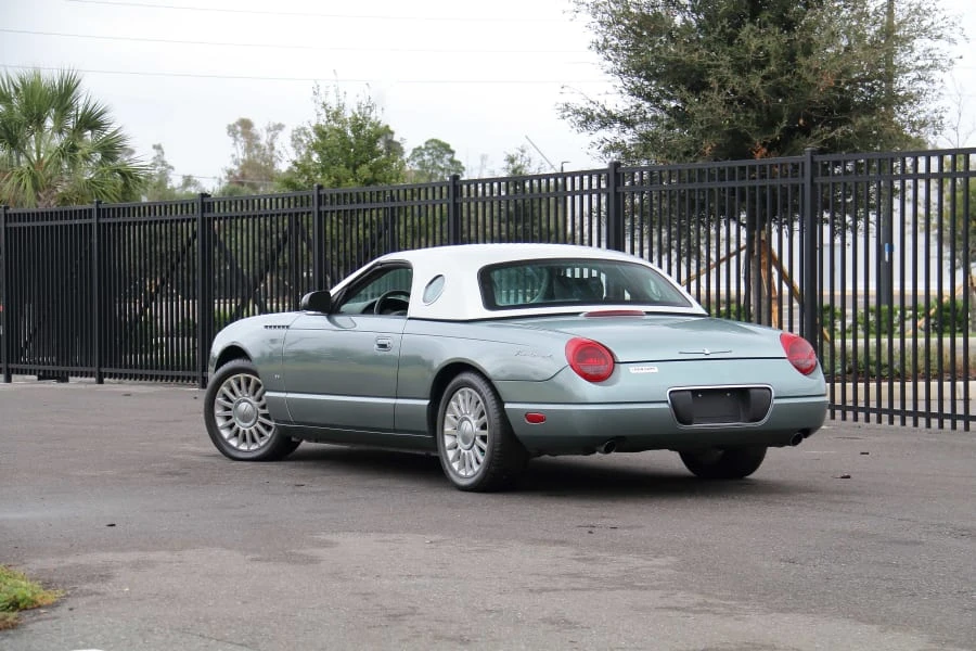 2004 Ford Thunderbird 11th Gen - Image 10 of 30
