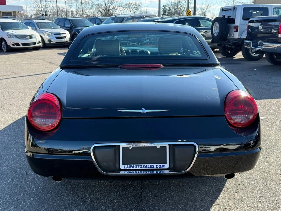 2004 Ford Thunderbird 11th Gen - Image 6 of 12
