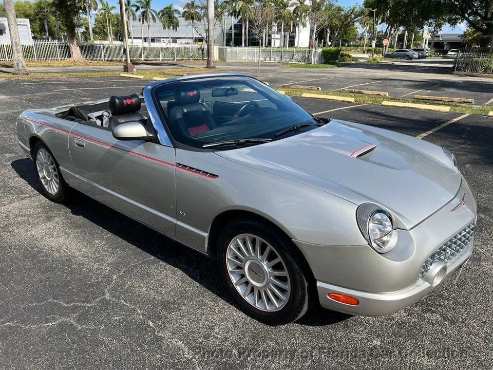 2004 Ford Thunderbird 11th Gen - Image 2 of 12